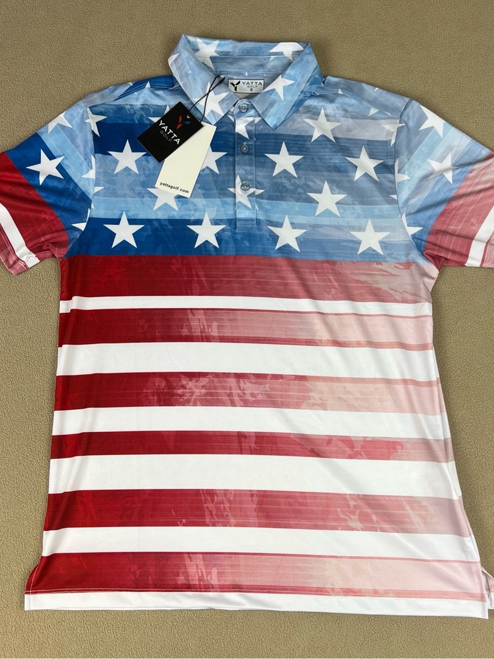 Yatta Golf Polo, The Patriot. Patroitic USA Flag, UPF 40. Polyester. Men Sz S